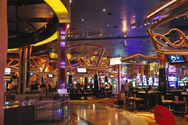 Exploring the Main Features of idrpoker
